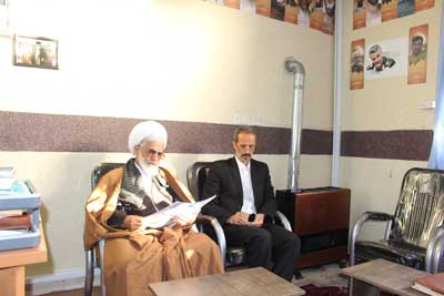 جلسه دارالمهدی(عج) جلسه برنامه ریزی به منظور تربیت مربی برای آموزش معارف مهدویت دارالمهدی (عج) و آینده پژوهی شهرستان نطنز با حضور امام جمعه محترم نطنز حجه الاسلام و المسلمین حاج آقا امینی برگزارشد.